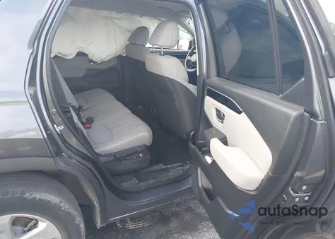 2023 Honda Pilot Awd Lx z USA, uszkodzony, nr VIN 5FNYG1H2XPB027292